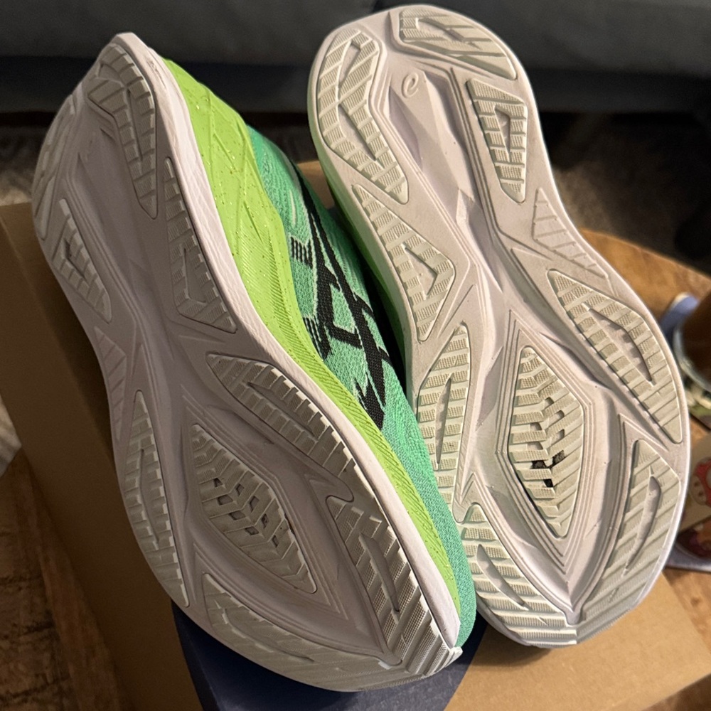 Asics superblast 2 Mint Green and Lime Knit Running Shoes - Picture 7 of 8